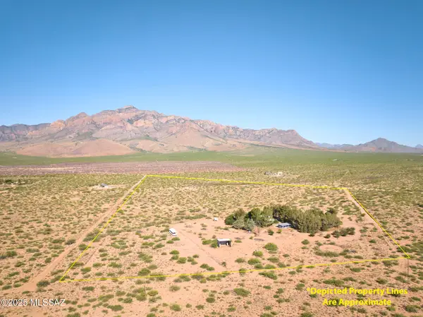 285 W Red Dog, Portal, AZ 85632