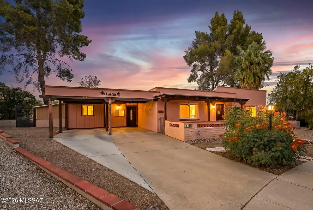 177 N Abrego, Green Valley, AZ 85614 - #1