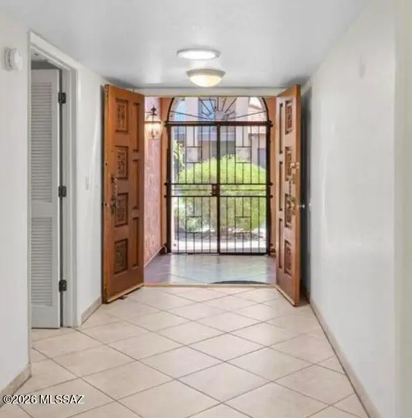 5013 E South Regency, Tucson, AZ 85711 - #3