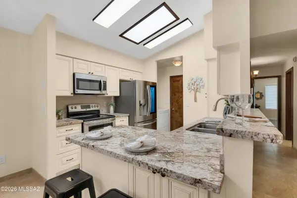8051 N Tackroom, Tucson, AZ 85741