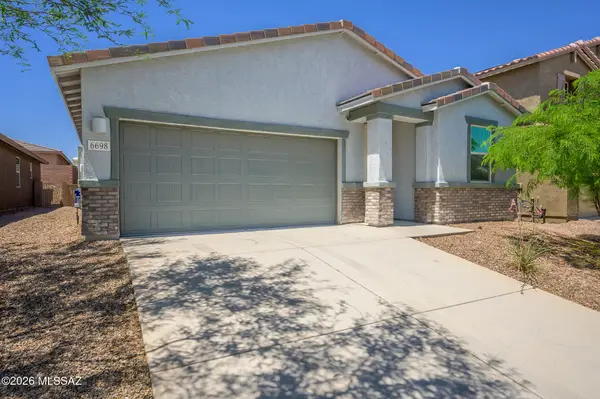 6698 E Camino Estarna, Tucson, AZ 85756