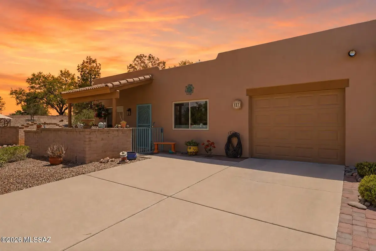 997 W Camino Erranle, Green Valley, AZ 85614 - #1