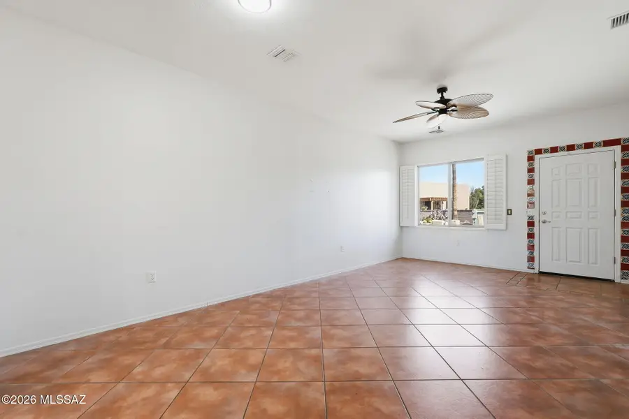 965 W Via Del Placio, Green Valley, AZ 85614 - #3
