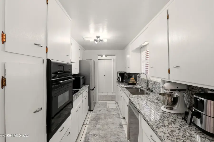 8925 E Bellevue, Tucson, AZ 85715 - #3