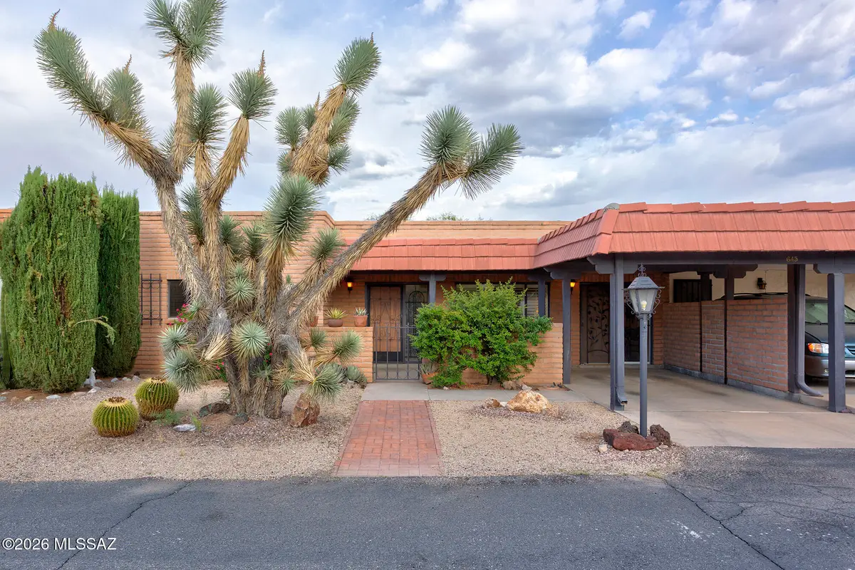 645 S Los Rubies, Green Valley, AZ 85614 - #1