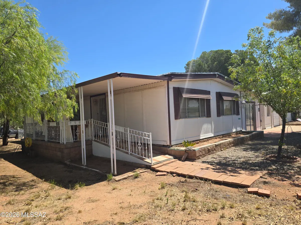 3200 W Barrel Cactus, Benson, AZ 85602 - #1