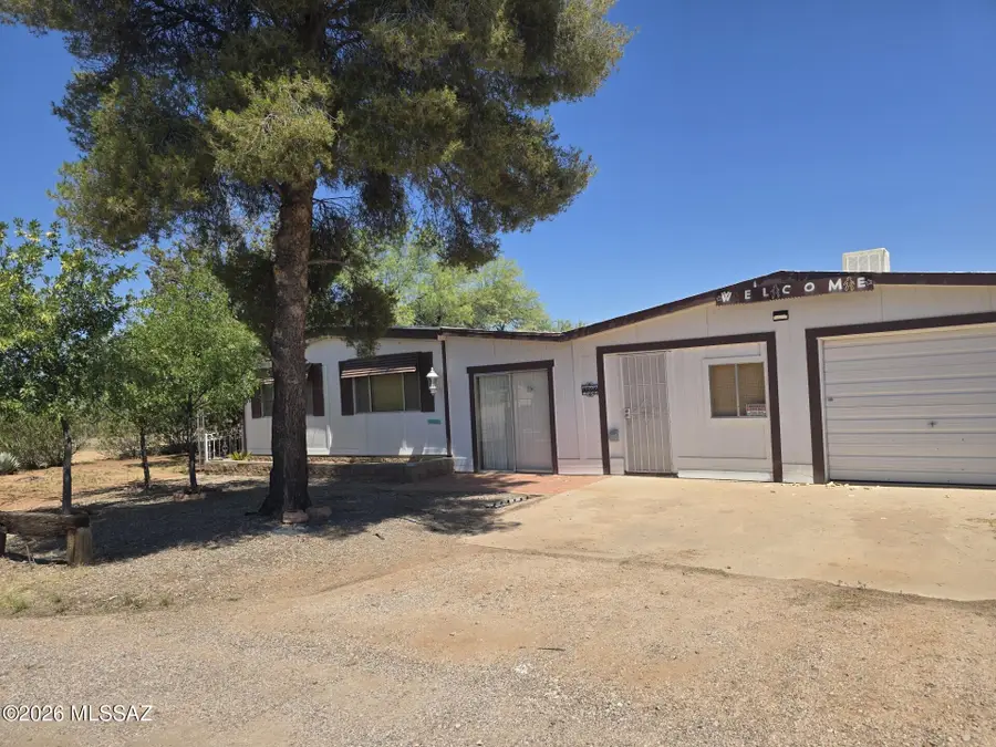 3200 W Barrel Cactus, Benson, AZ 85602 - #2