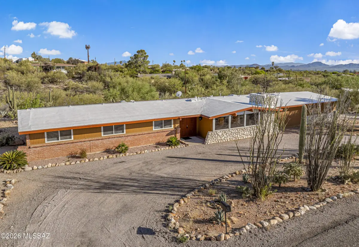 800 E Camino De Fray Marcos, Tucson, AZ 85718 - #1