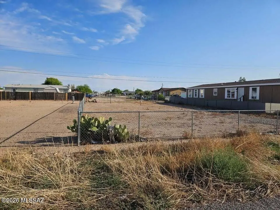 3325 W Solano, Eloy, AZ 85131 - #1
