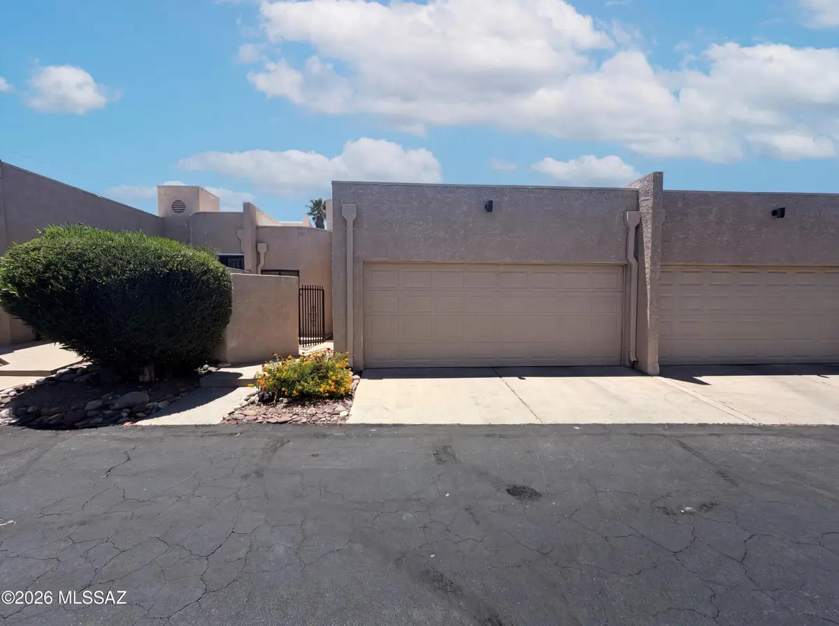 3621 N Forgeus, Tucson, AZ 85716 - #1