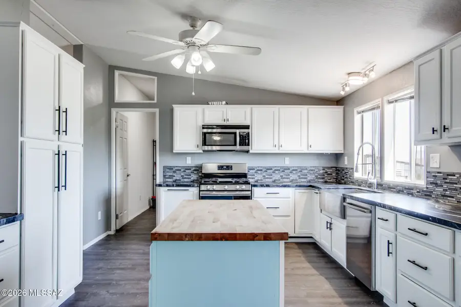 11801 S Cold Creek, Vail, AZ 85641 - #3