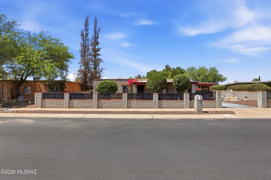 7533 E 42nd, Tucson, AZ 85730 - #2