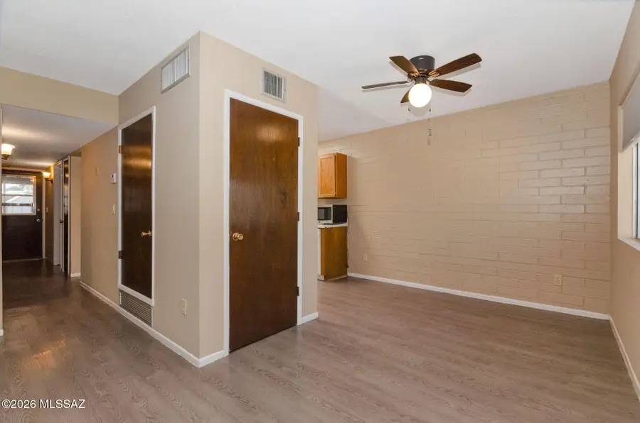 5032 E Lee, Tucson, AZ 85712 - #3