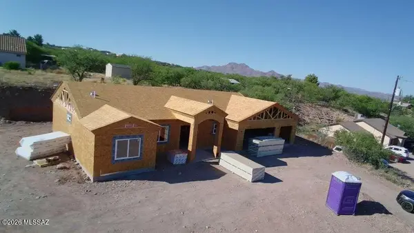 1016 Via Independencia, Rio Rico, AZ 85648