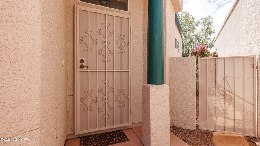 4492 Desert Springs, Sierra Vista, AZ 85635 - #3