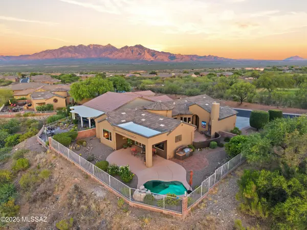 2208 W Bassett Peak, Green Valley, AZ 85622