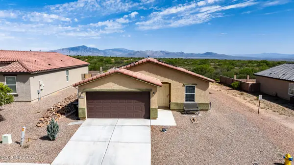 1622 W Cottonwood Bluffs, Benson, AZ 85602