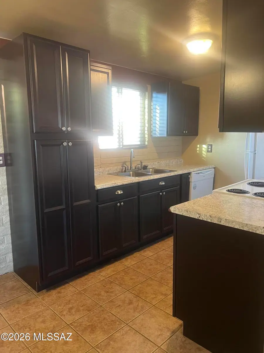 7299 E Freestone, Tucson, AZ 85730 - #3