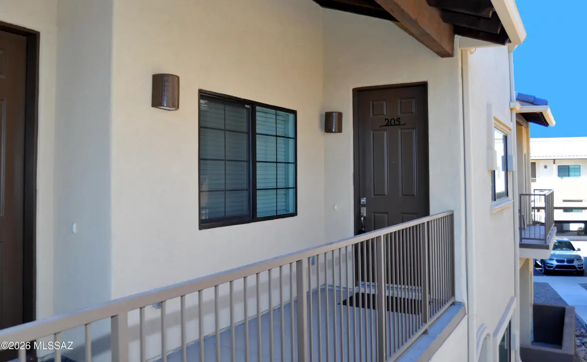 2040 E River, Tucson, AZ 85718 - #1