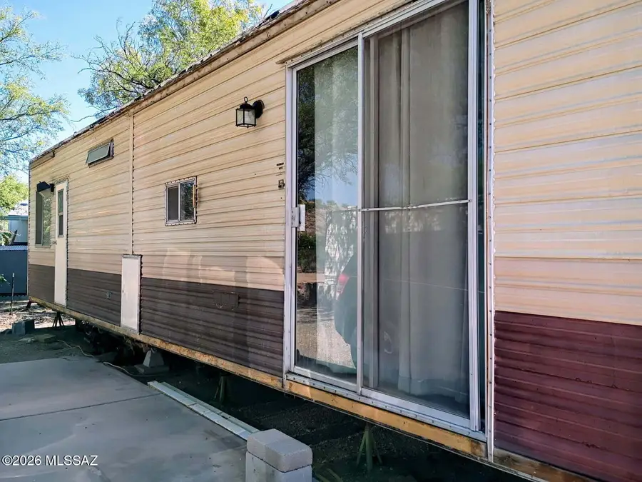 635 E Pearl, Benson, AZ 85602 - #2
