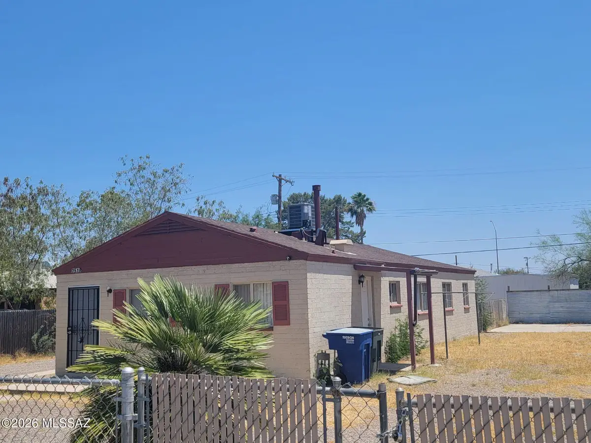2518-2520 E Cameron Vista, Tucson, AZ 85713 - #1