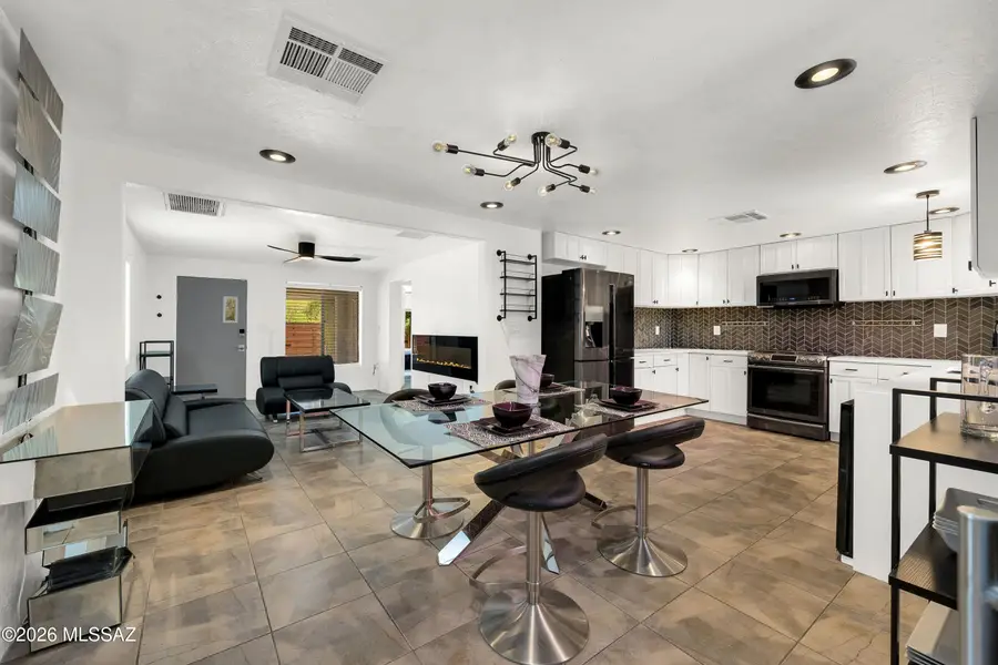 2556 E Linden, Tucson, AZ 85716 - #3