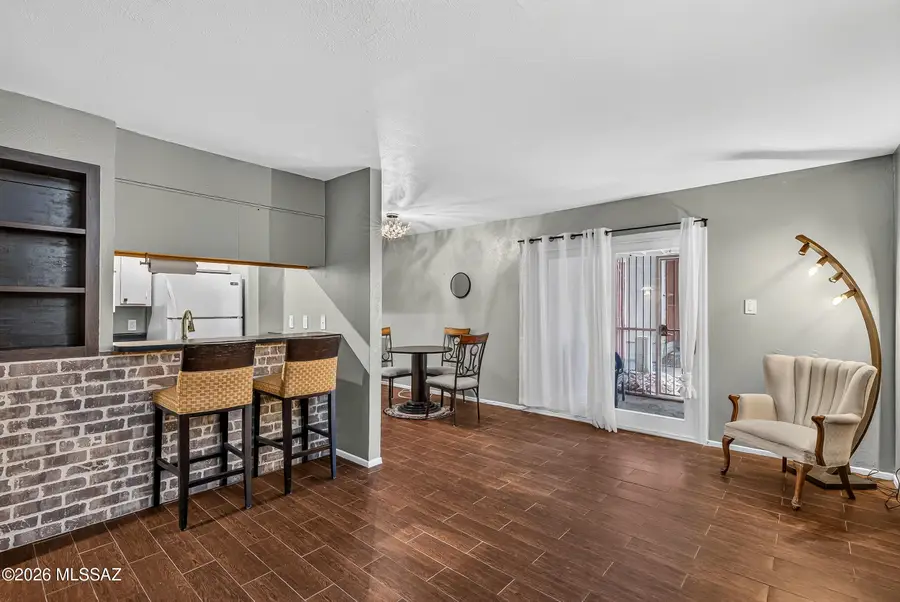 1600 N Wilmot, Tucson, AZ 85712 - #3