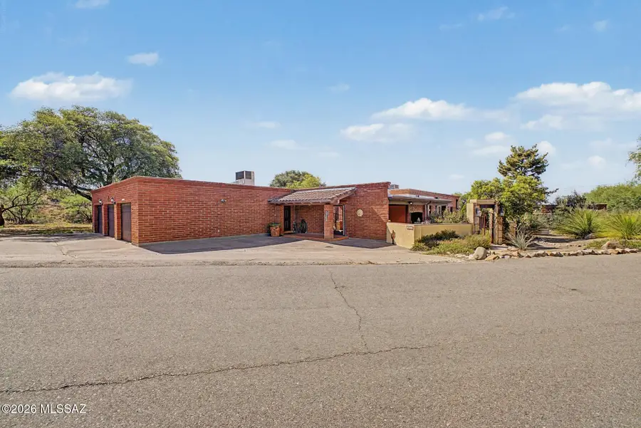1672 W Camino Campestre, Nogales, AZ 85621 - #2