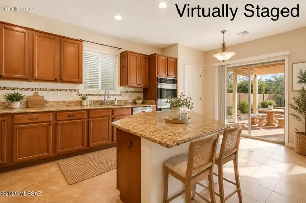 86 E Calle Trona, Green Valley, AZ 85614