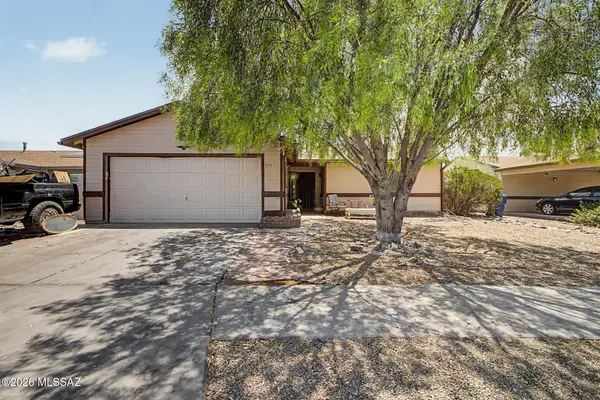 1951 W Cabernet, Tucson, AZ 85746