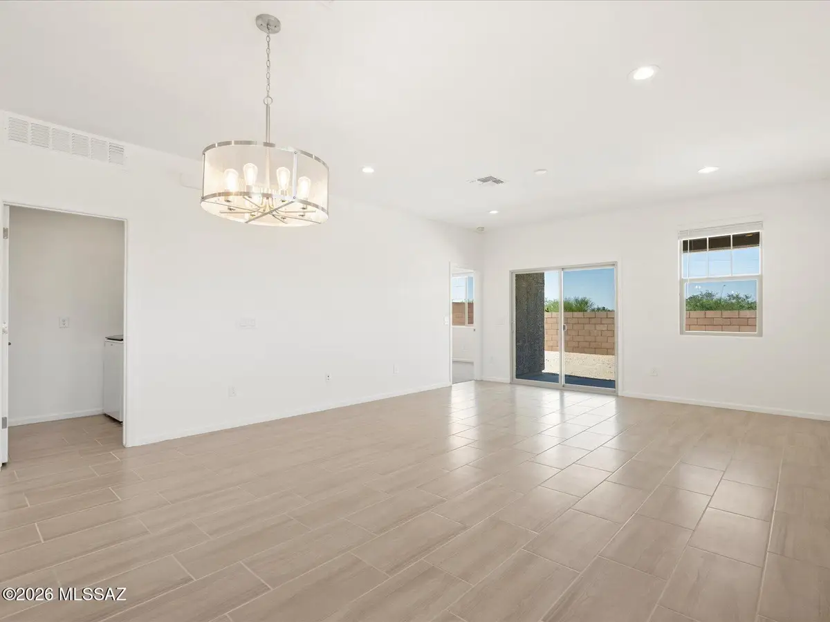 5168 W Bowen House, Tucson, AZ 85757 - #1