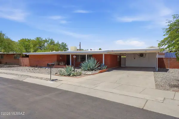8812 E Mcclellan, Tucson, AZ 85710