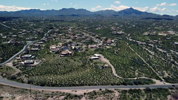 6097 N Silverbell, Tucson, AZ 85743