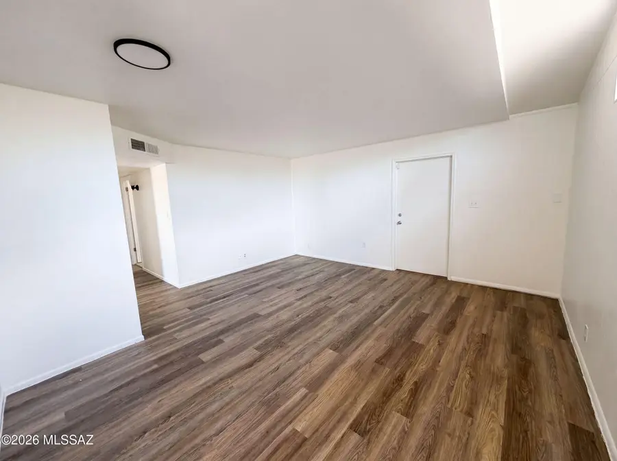 2901 N Cloverland, Tucson, AZ 85712 - #3