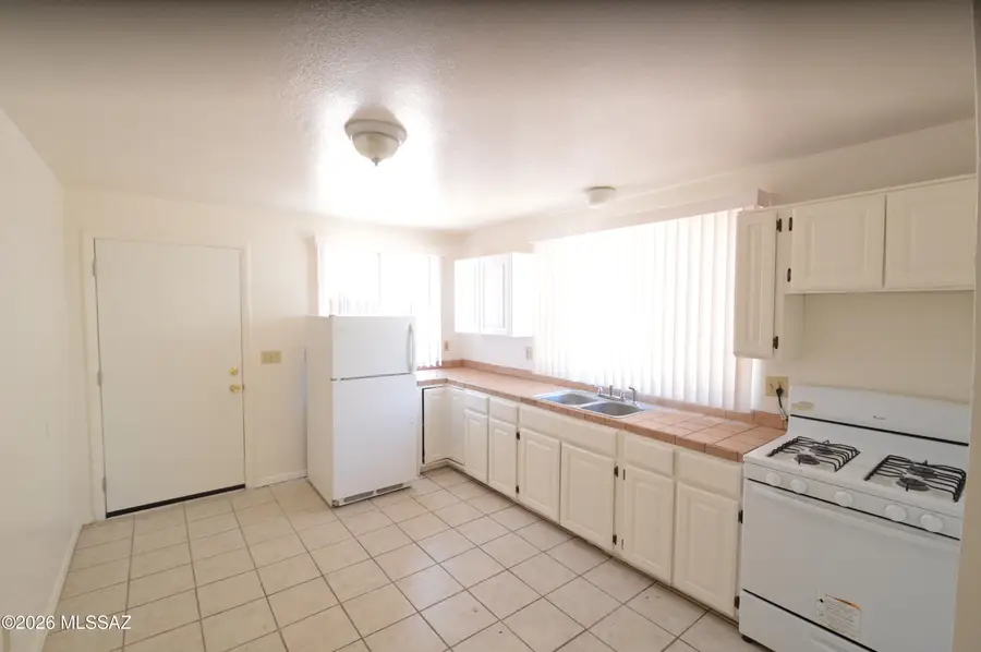 2633 E Silver, Tucson, AZ 85716 - #2
