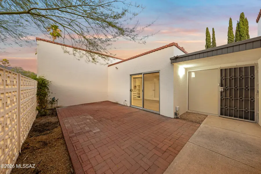 5874 N Camino Esplendora, Tucson, AZ 85718 - #3