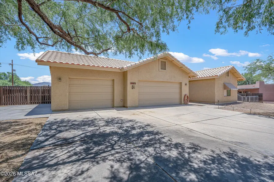 4940 N Castle Ridge, Tucson, AZ 85749 - #2