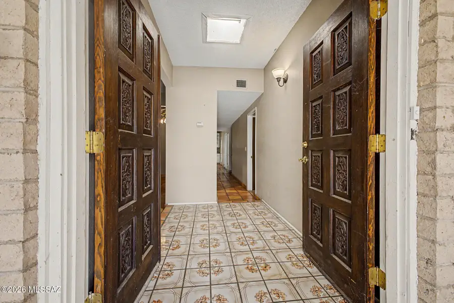 1661 W Magee, Tucson, AZ 85704 - #2