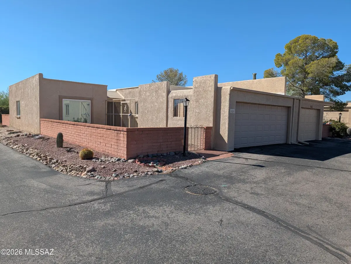 1424 N Rio Sonora, Green Valley, AZ 85614 - #1