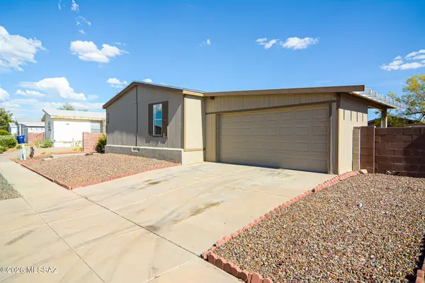 6120 E Thunder River, Tucson, AZ 85756