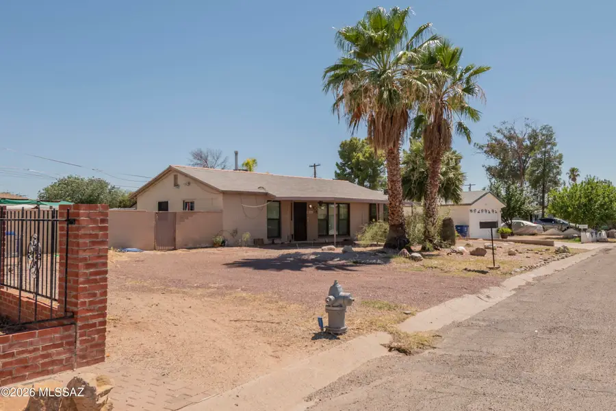 5632 E Calle Aurora, Tucson, AZ 85711 - #2