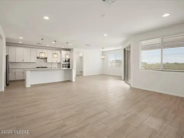 7570 S Kinglet, Tucson, AZ 85747