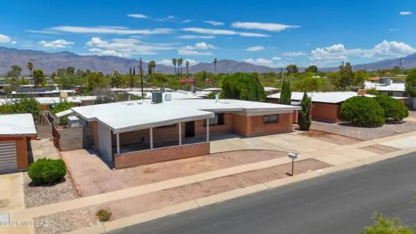 9051 E Cooper, Tucson, AZ 85710