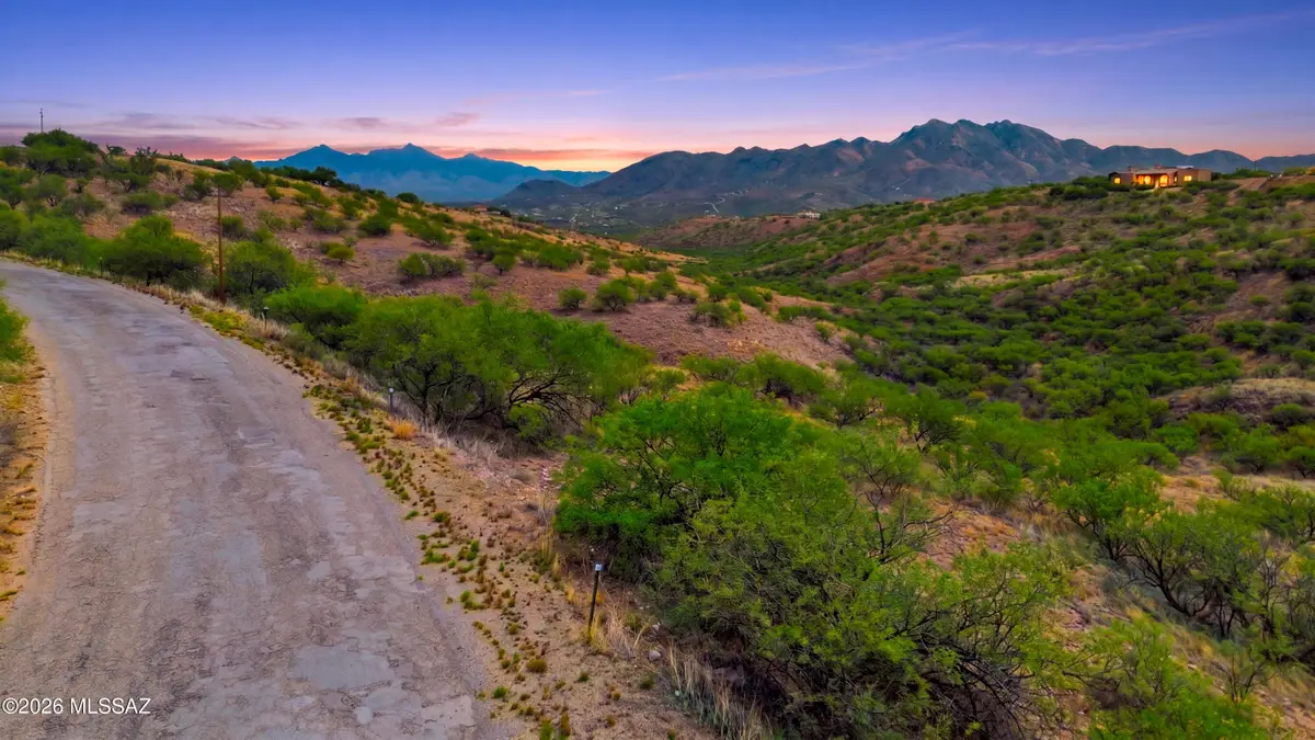 1469 Circulo Jacona, Rio Rico, AZ 85648 - #1