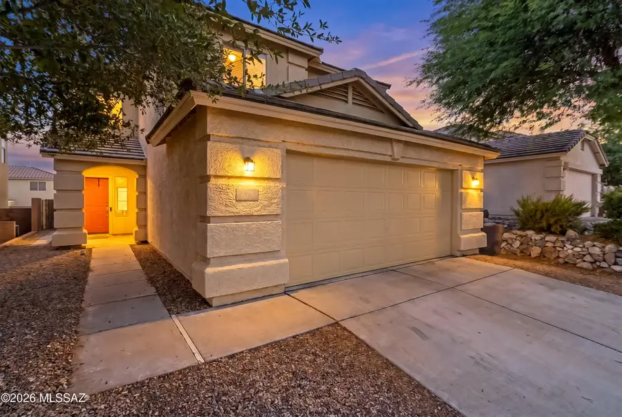 675 W Ash Ridge, Green Valley, AZ 85614 - #2