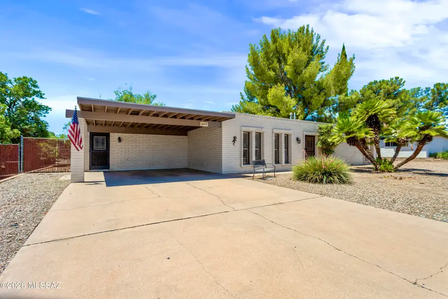 2064 Golf Links, Sierra Vista, AZ 85635 - #2