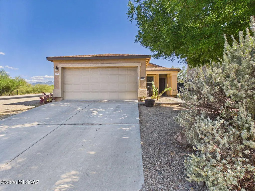 1141 W Calle Vista De Suenos, Sahuarita, AZ 85629 - #1