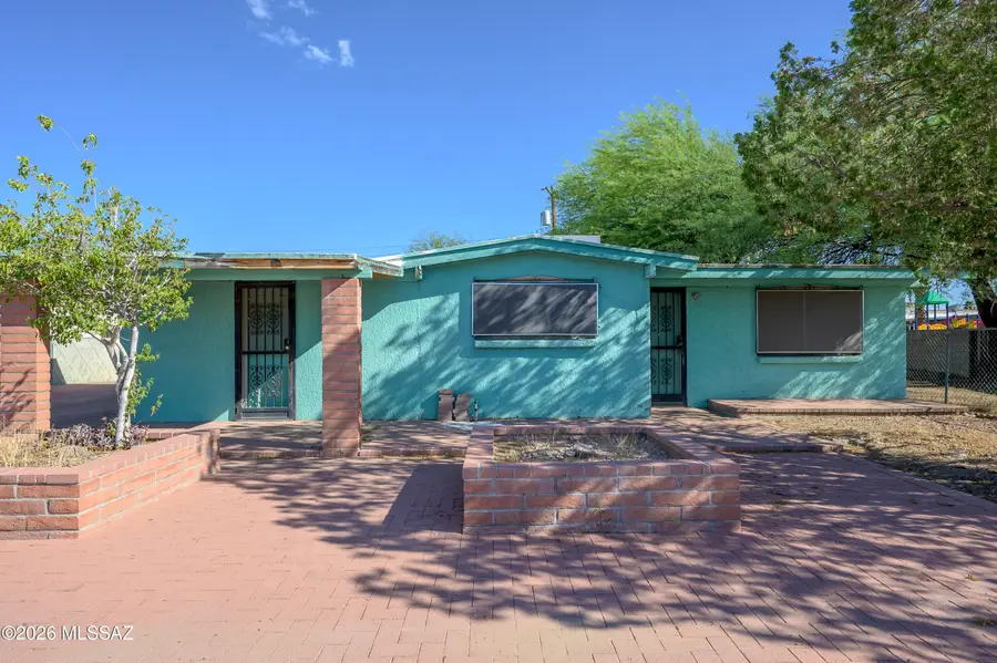 325 W Santa Paula, Tucson, AZ 85706 - #2