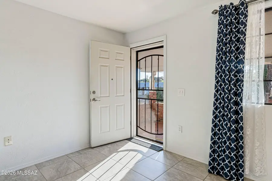 905 W Discover, Oracle, AZ 85623 - #3