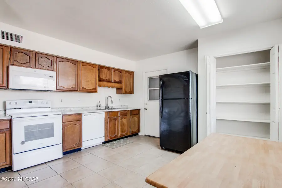 1921 W La Osa, Tucson, AZ 85705 - #3